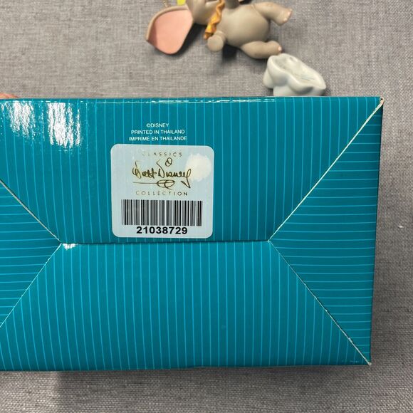 Walt Disney When I See an elephant Fly" Dumbo & Timothy Mouse Ornament 11K412830 - Picture 8 of 11